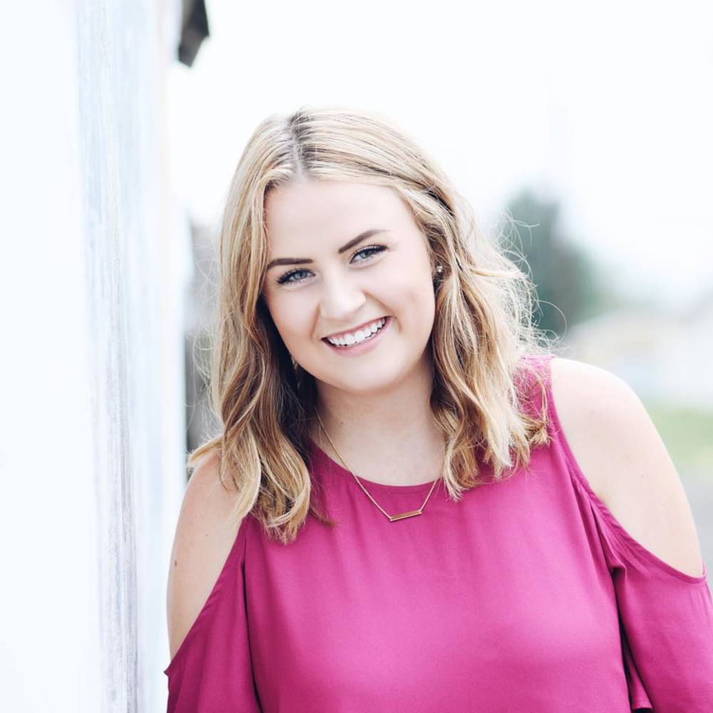 Meet your Posher, Abby